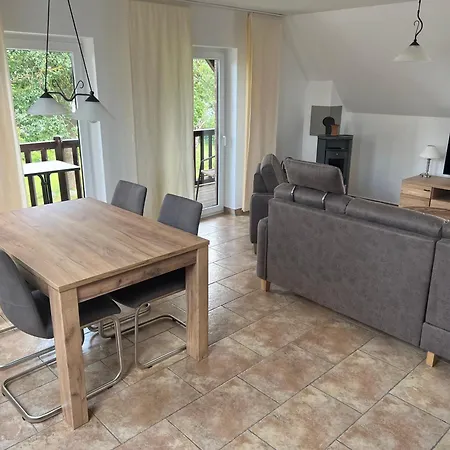 Apartment Mueritzblick In Roebel